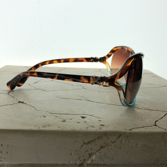 Oscar DeLa Renta Tortoise Shell Frame Thin Arm - Picture 6 of 7